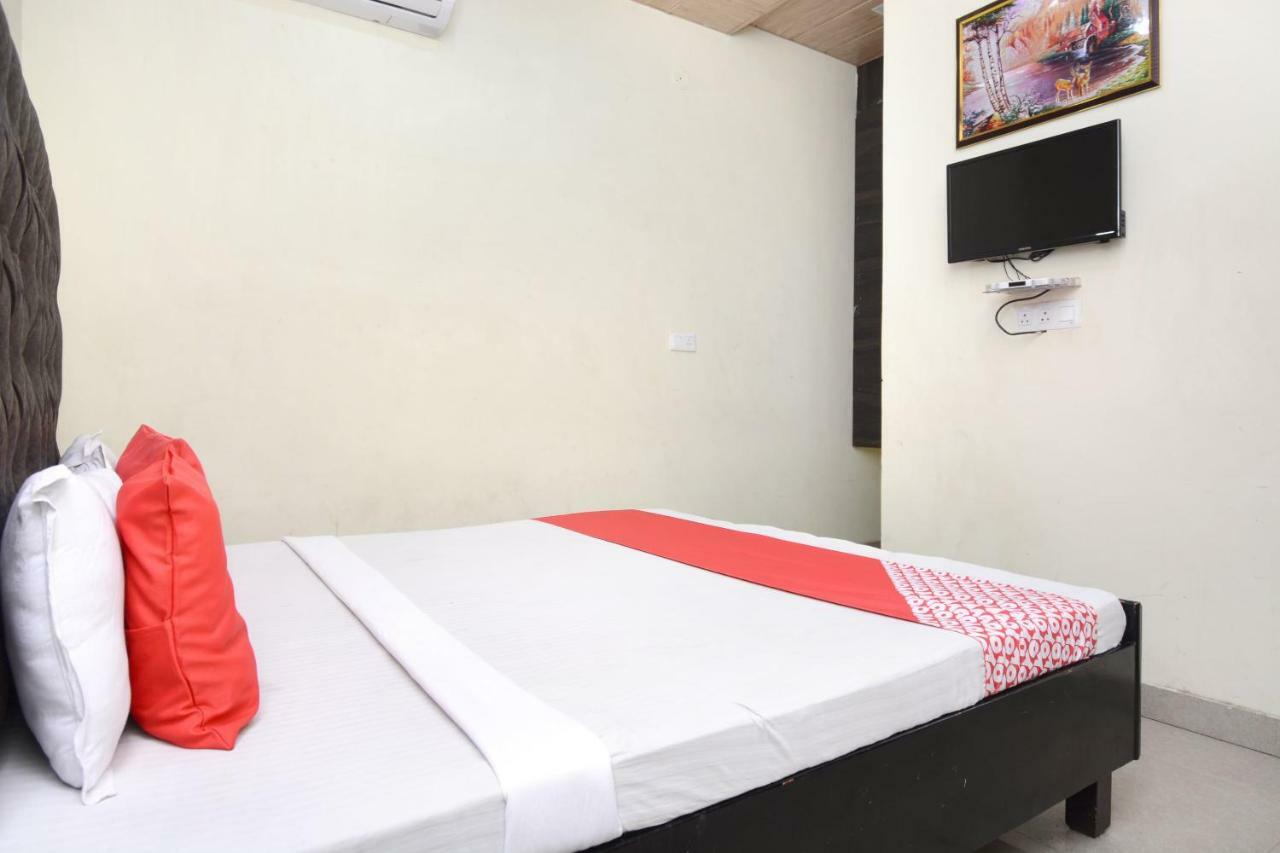 Oyo 29409 Hotel Best Sleep Inn Джаландхар Экстерьер фото