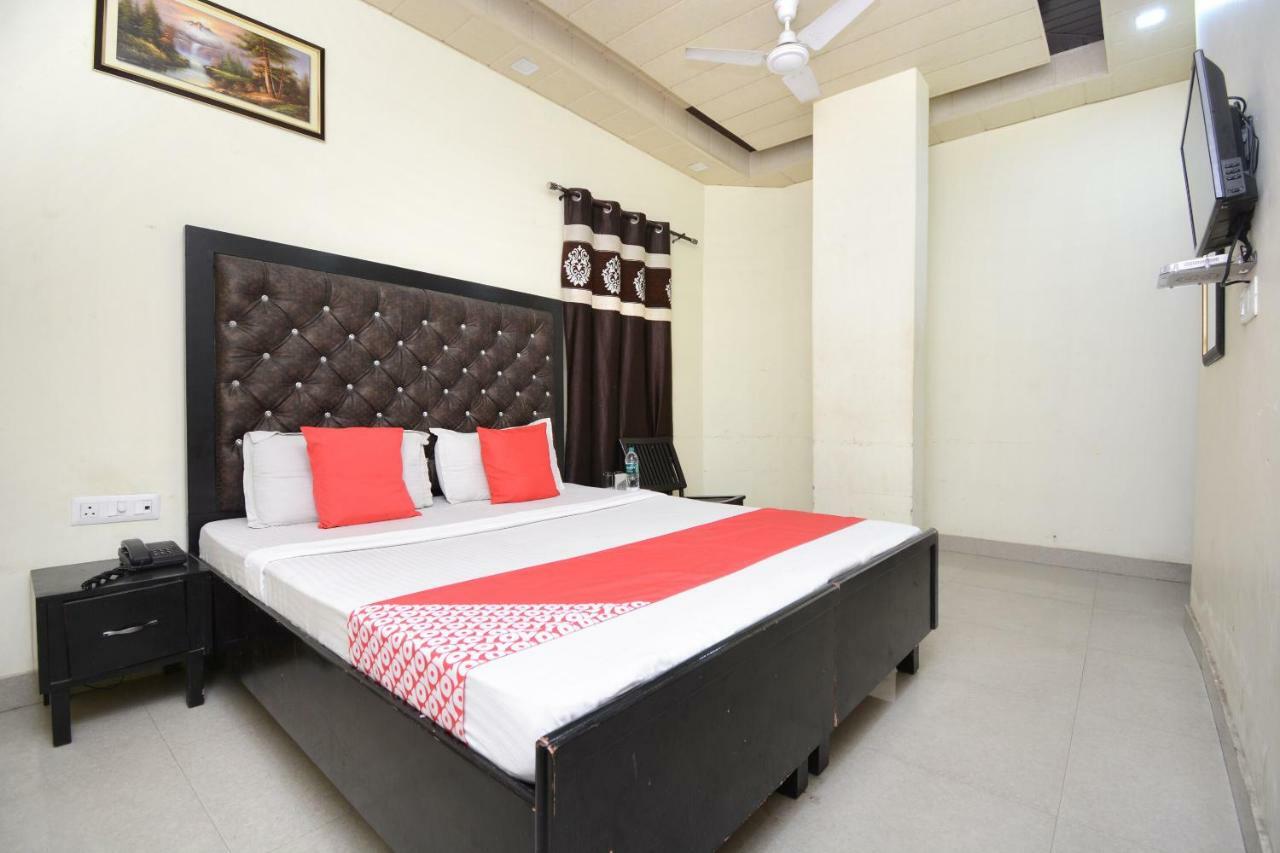 Oyo 29409 Hotel Best Sleep Inn Джаландхар Экстерьер фото