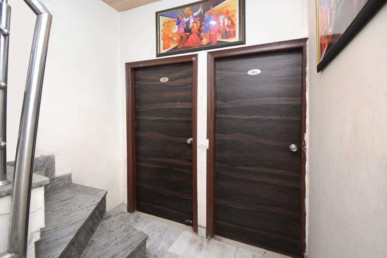 Oyo 29409 Hotel Best Sleep Inn Джаландхар Экстерьер фото
